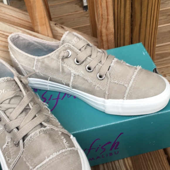 Restock 🐡Blowfish taupe color Canvas sneakers🐡 - Picture 2 of 7
